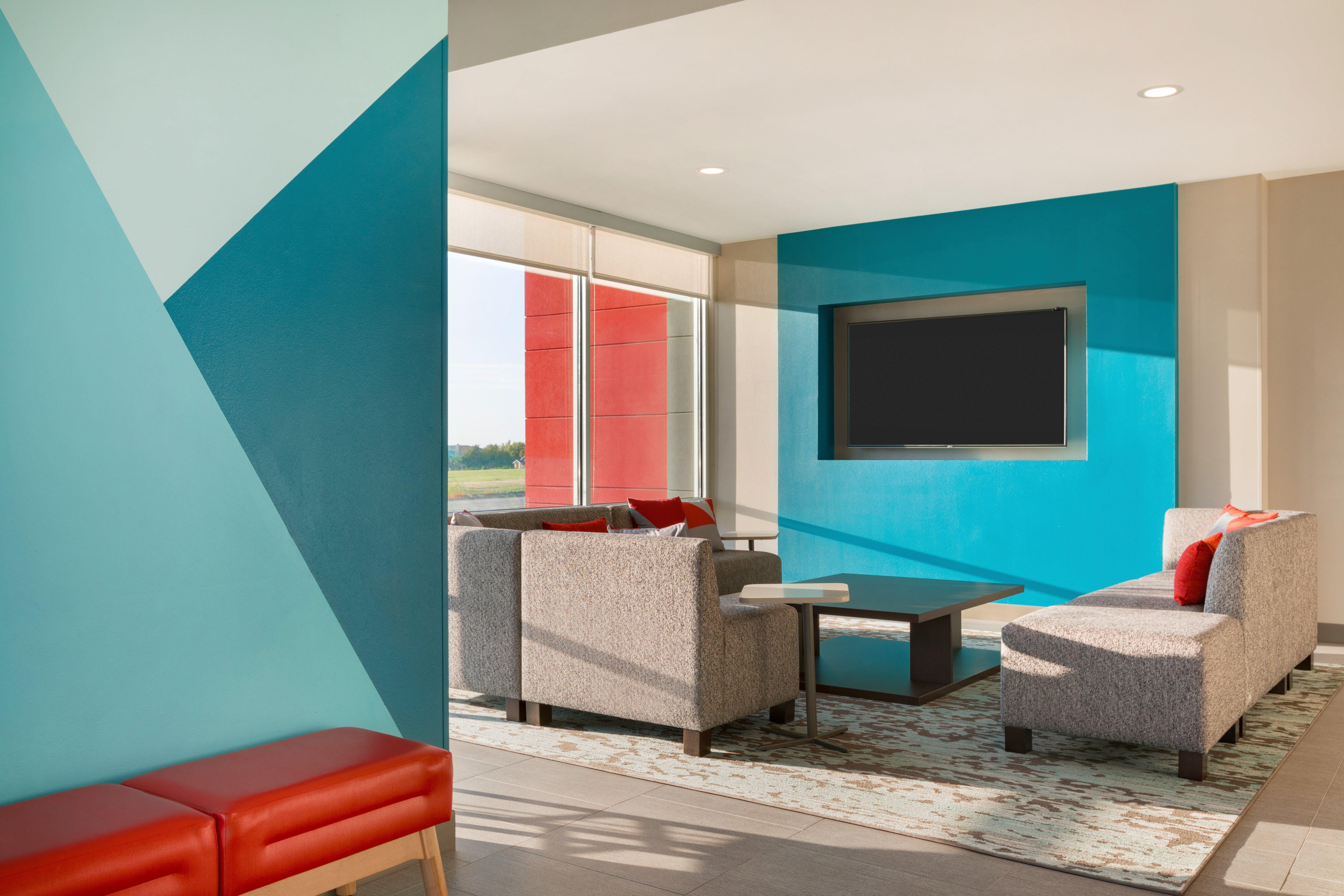 Avid Hotel - Hays By Ihg Exterior photo
