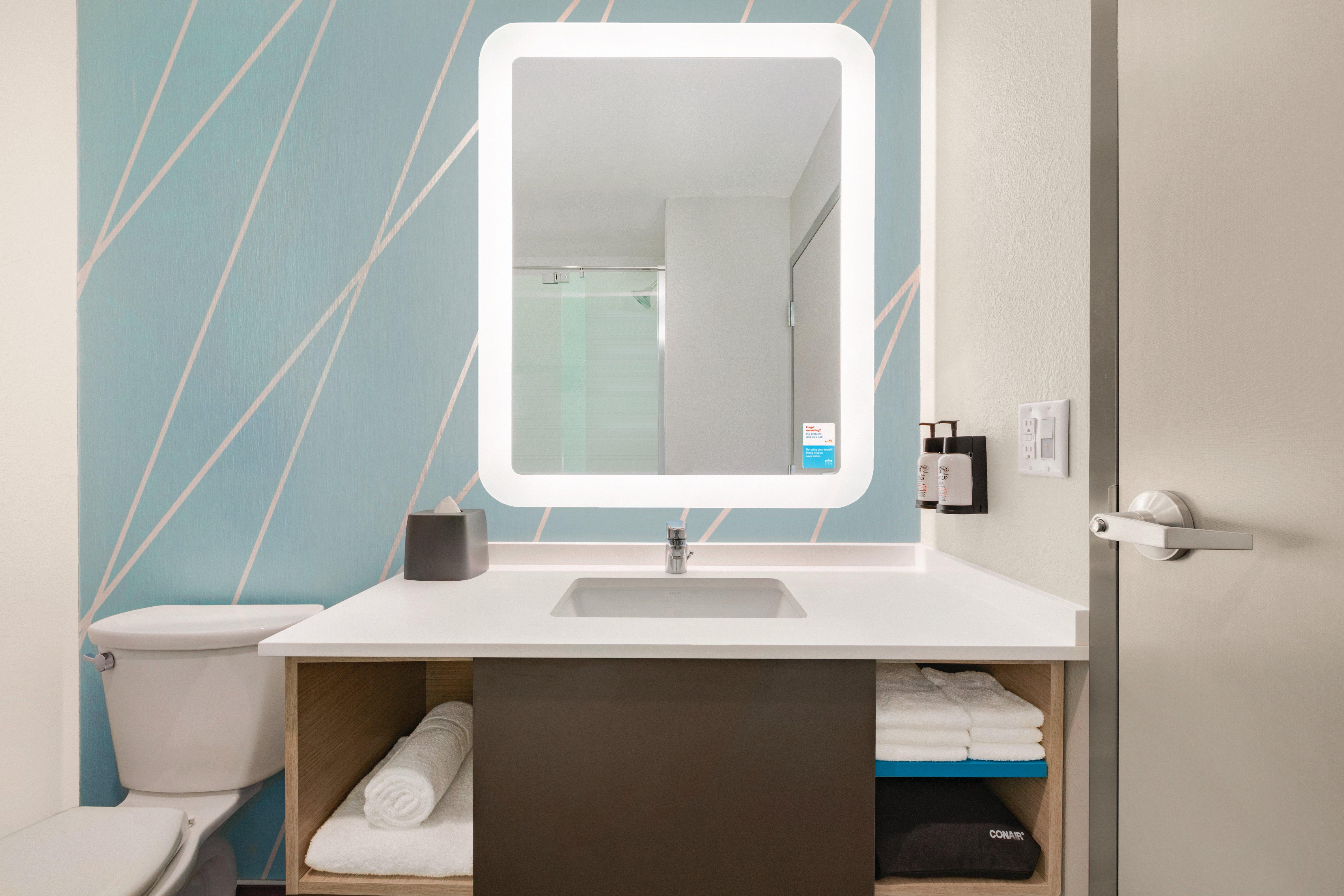 Avid Hotel - Hays By Ihg Exterior photo